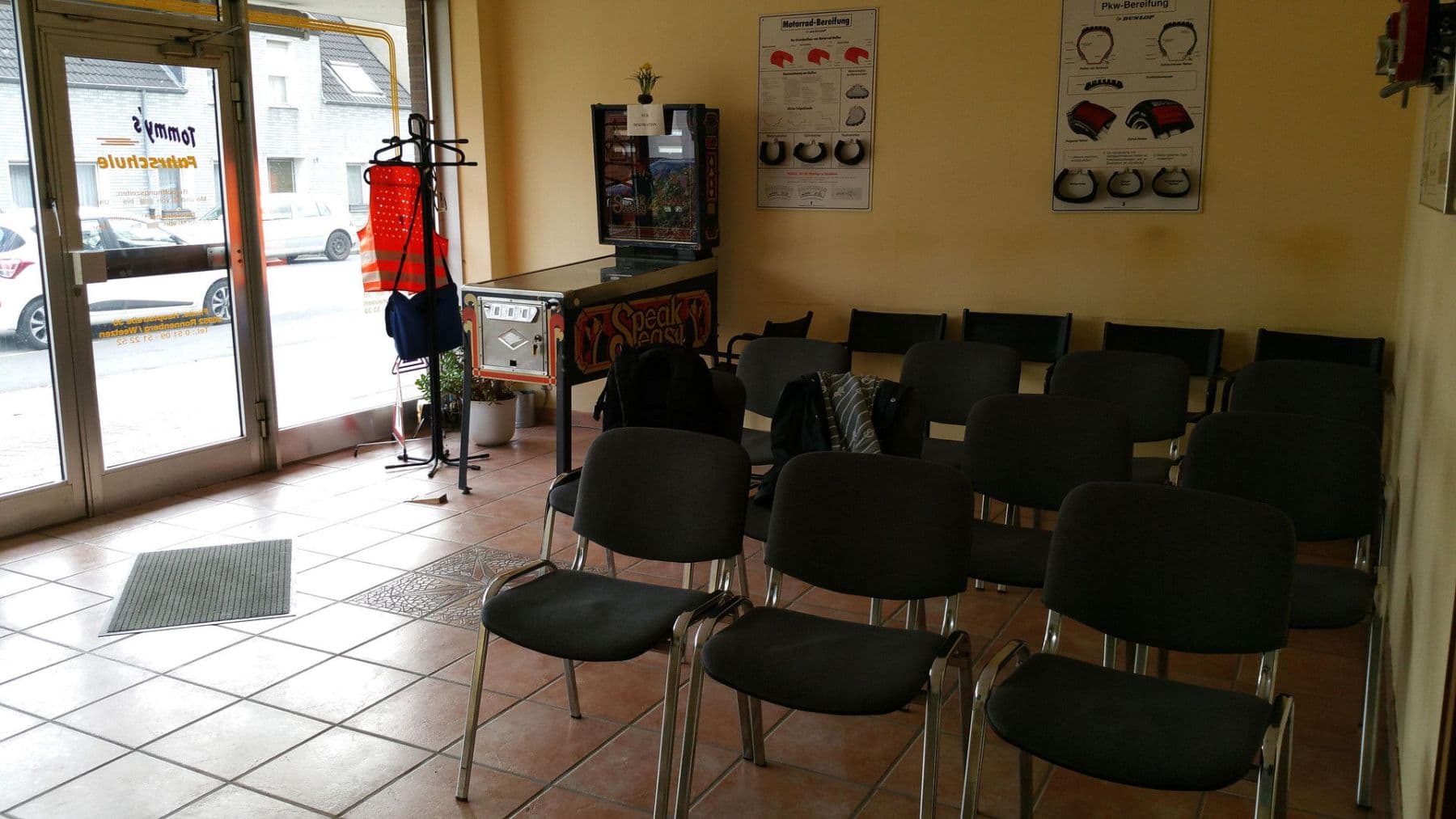 Pronájem nebytového prostoru 40 m², Hauptstr. 30, Ronnenberg, Dolní Sasko Pronájem nebytového prostoru 40 m², Hauptstr. 30, Ronnenberg, Dolní Sasko