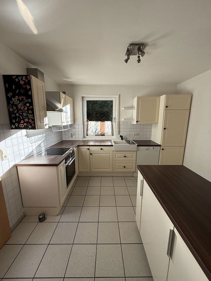 Prodej domu 111 m², pozemek 252 m², Lingen (Ems), Dolní Sasko Prodej domu 111 m², pozemek 252 m², Lingen (Ems), Dolní Sasko