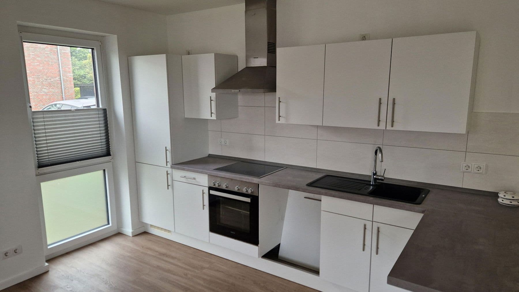 Pronájem bytu 2+1 66 m², Kurzer Weg 10, Bardowick, Dolní Sasko Pronájem bytu 2+1 66 m², Kurzer Weg 10, Bardowick, Dolní Sasko