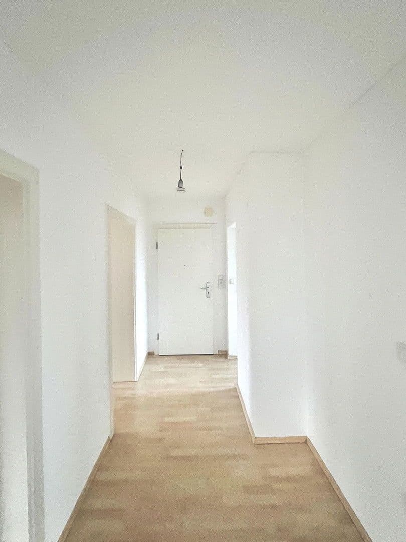 Pronájem bytu 3+1 82 m², Marktlerstrasse 60, Burghausen, Bavorsko Pronájem bytu 3+1 82 m², Marktlerstrasse 60, Burghausen, Bavorsko