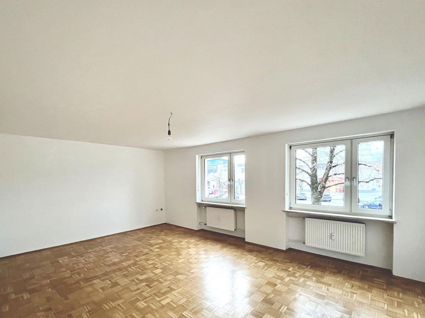 Pronájem bytu 3+1 82 m², Marktlerstrasse 60, Burghausen, Bavorsko Pronájem bytu 3+1 82 m², Marktlerstrasse 60, Burghausen, Bavorsko