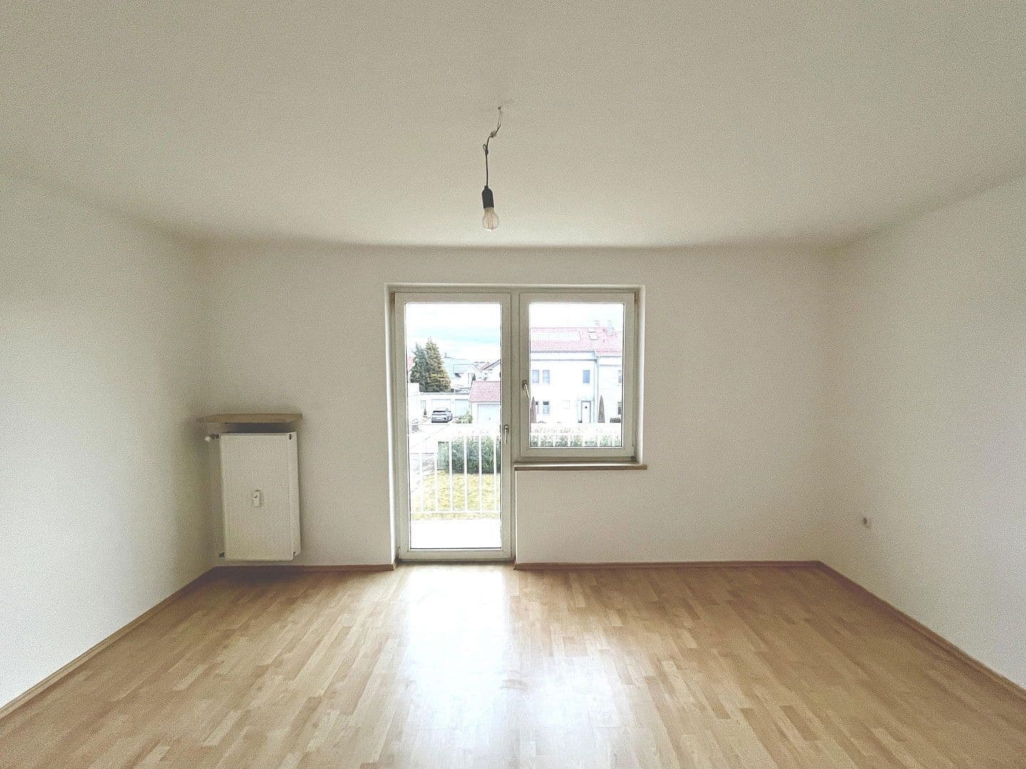 Pronájem bytu 3+1 82 m², Marktlerstrasse 60, Burghausen, Bavorsko Pronájem bytu 3+1 82 m², Marktlerstrasse 60, Burghausen, Bavorsko