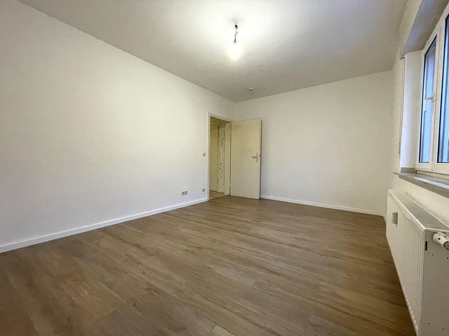 Pronájem bytu 2+1 53 m², Dellwiger Str. 31, Essen, Severní Porýní-Vestfálsko Pronájem bytu 2+1 53 m², Dellwiger Str. 31, Essen, Severní Porýní-Vestfálsko