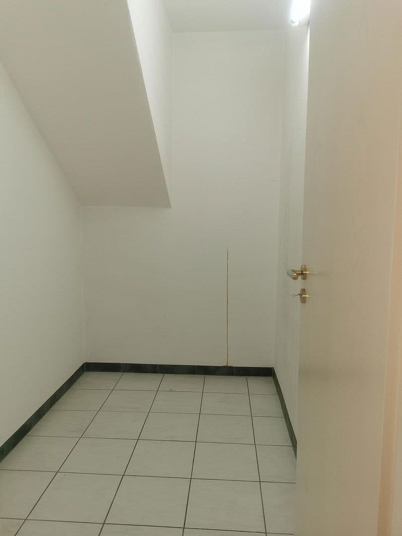 Pronájem bytu 4+1 137 m², Balingen, Bádensko-Württembersko Pronájem bytu 4+1 137 m², Balingen, Bádensko-Württembersko