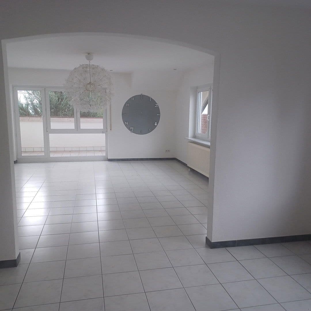 Pronájem bytu 4+1 137 m², Balingen, Bádensko-Württembersko Pronájem bytu 4+1 137 m², Balingen, Bádensko-Württembersko