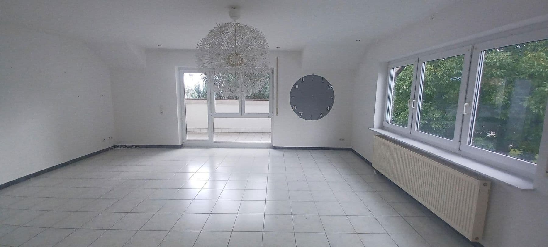 Pronájem bytu 4+1 137 m², Balingen, Bádensko-Württembersko Pronájem bytu 4+1 137 m², Balingen, Bádensko-Württembersko