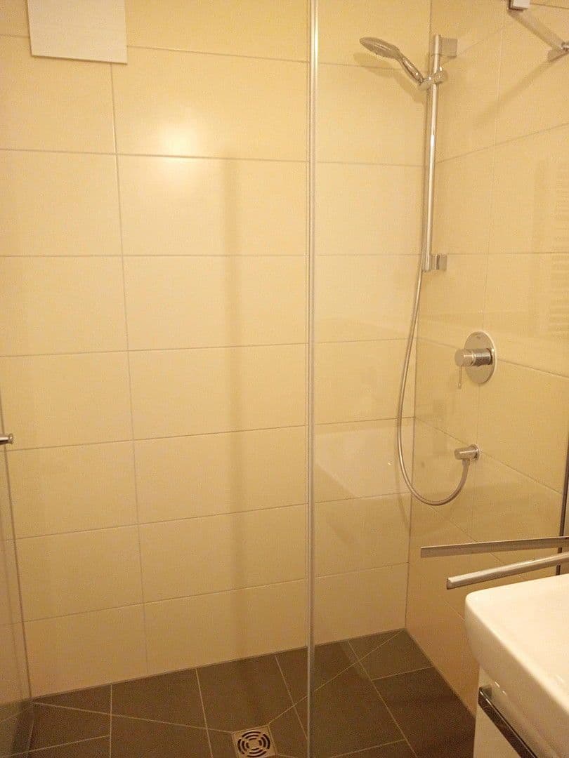 Pronájem bytu 1+1 35 m², Bossestr. 7, Berlin, Berlín Pronájem bytu 1+1 35 m², Bossestr. 7, Berlin, Berlín