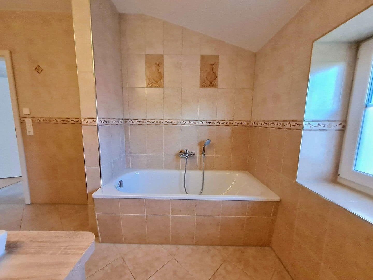 Prodej domu 151 m², pozemek 350 m², Hamburg, Hamburg Prodej domu 151 m², pozemek 350 m², Hamburg, Hamburg