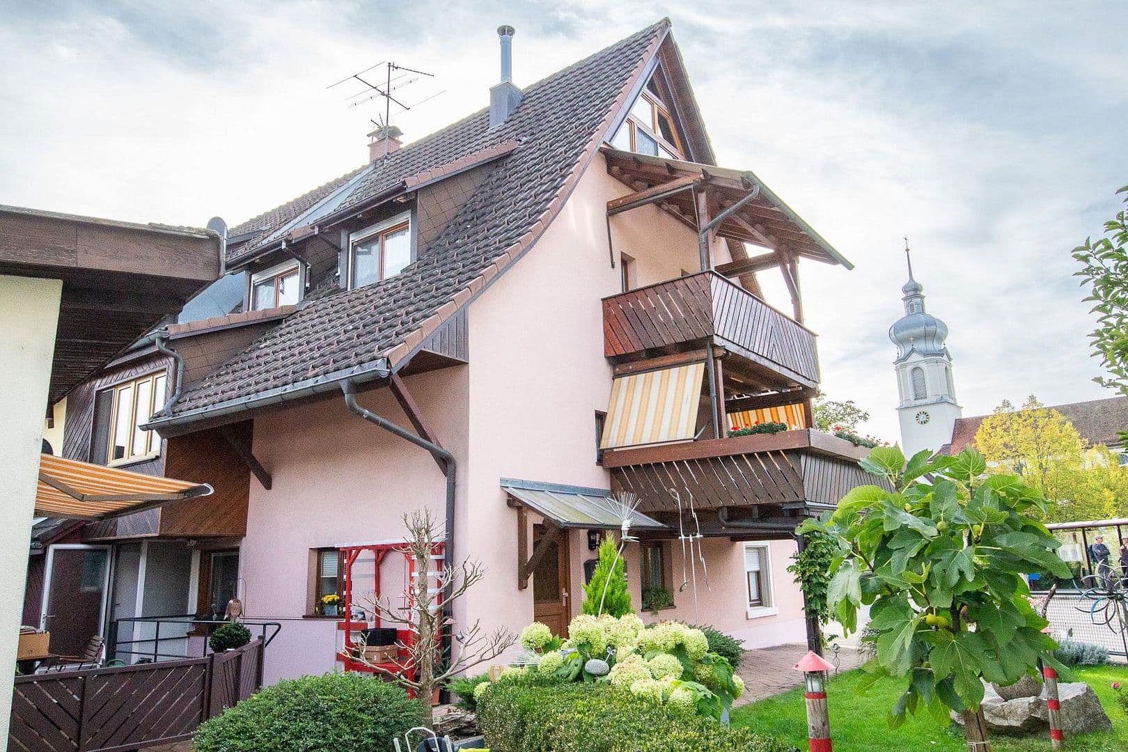 Pronájem bytu 2+kk 90 m², Wehr, Bádensko-Württembersko Pronájem bytu 2+kk 90 m², Wehr, Bádensko-Württembersko