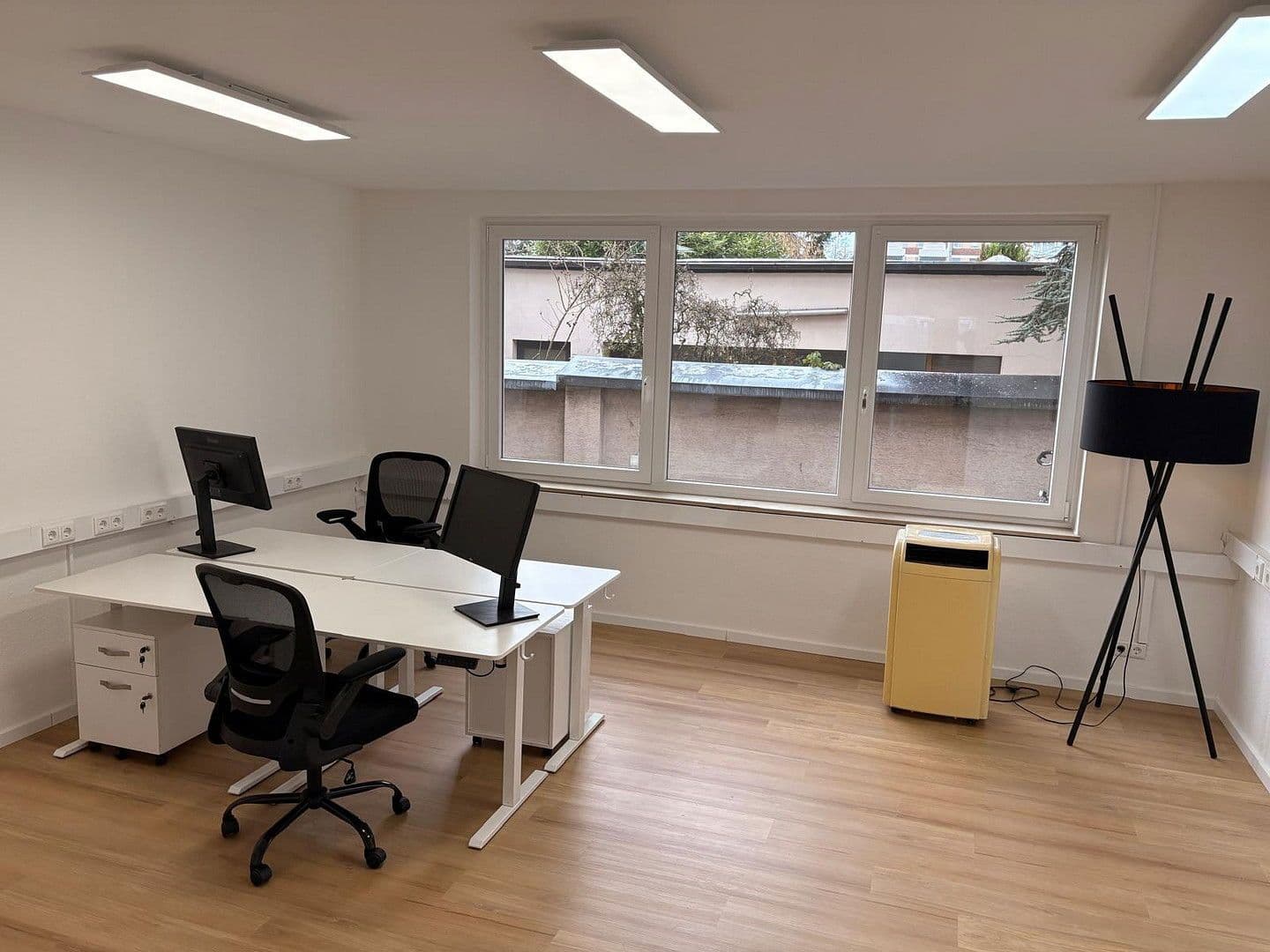 Pronájem kanceláře 89 m², Montanusstraße 17, Leverkusen, Severní Porýní-Vestfálsko Pronájem kanceláře 89 m², Montanusstraße 17, Leverkusen, Severní Porýní-Vestfálsko