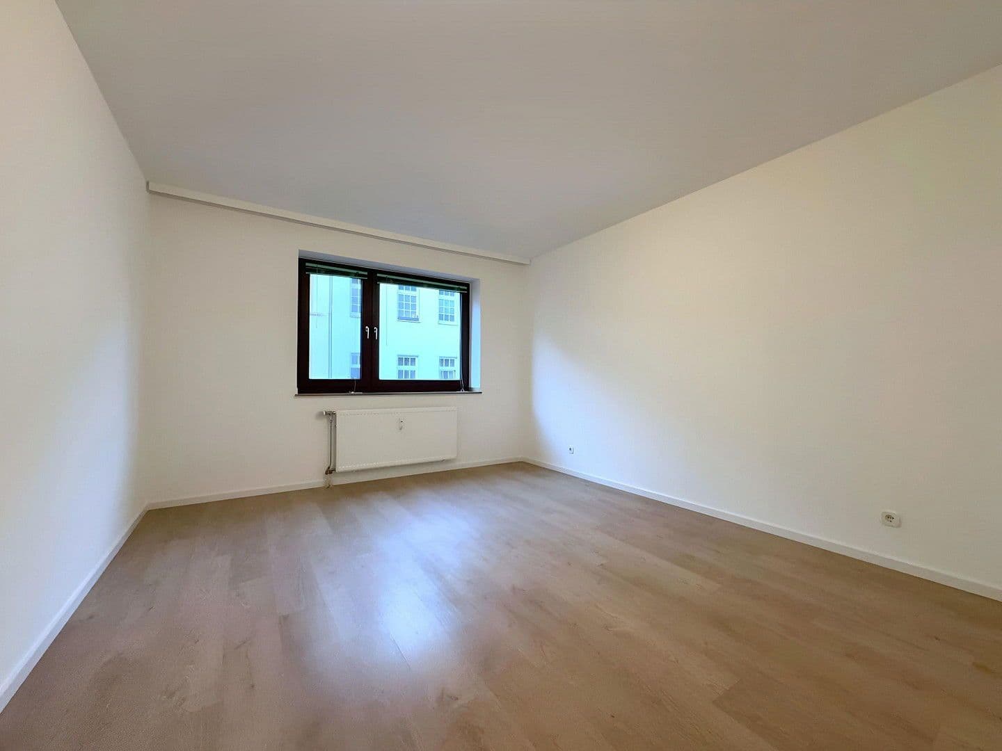 Prodej bytu 3+1 101 m², Alte Linner Str. 42, Krefeld, Severní Porýní-Vestfálsko Prodej bytu 3+1 101 m², Alte Linner Str. 42, Krefeld, Severní Porýní-Vestfálsko