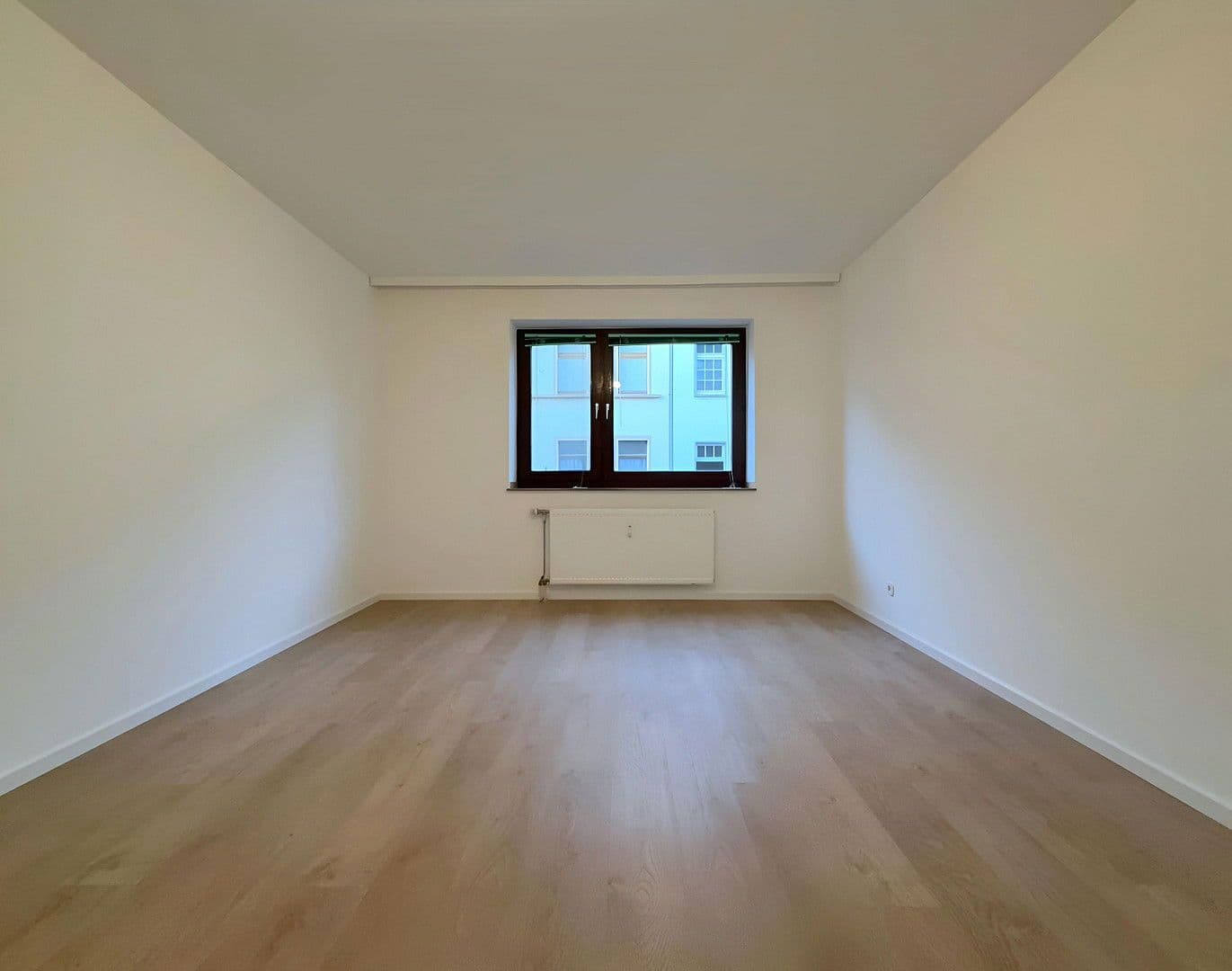 Prodej bytu 3+1 101 m², Alte Linner Str. 42, Krefeld, Severní Porýní-Vestfálsko Prodej bytu 3+1 101 m², Alte Linner Str. 42, Krefeld, Severní Porýní-Vestfálsko