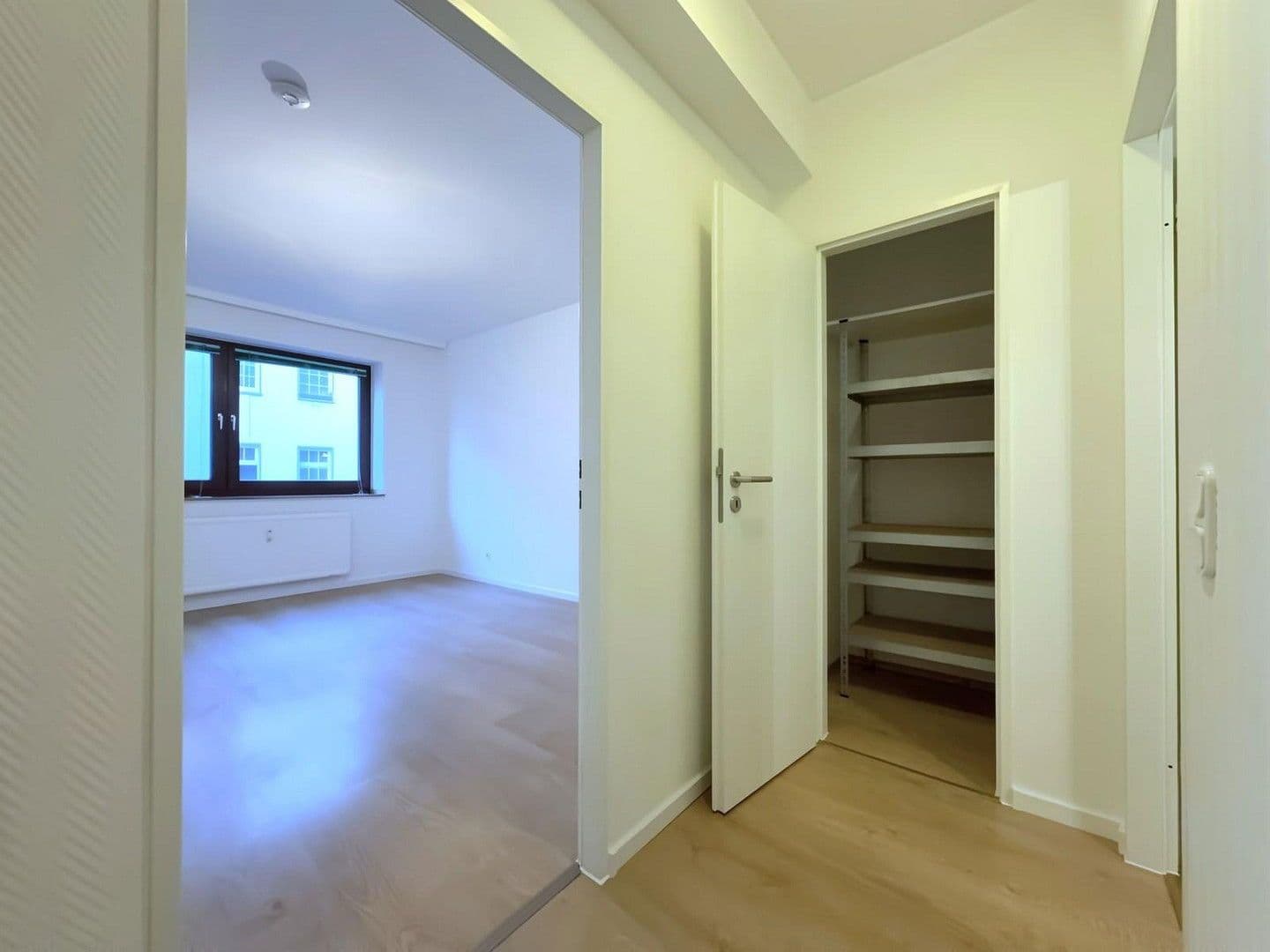 Prodej bytu 3+1 101 m², Alte Linner Str. 42, Krefeld, Severní Porýní-Vestfálsko Prodej bytu 3+1 101 m², Alte Linner Str. 42, Krefeld, Severní Porýní-Vestfálsko