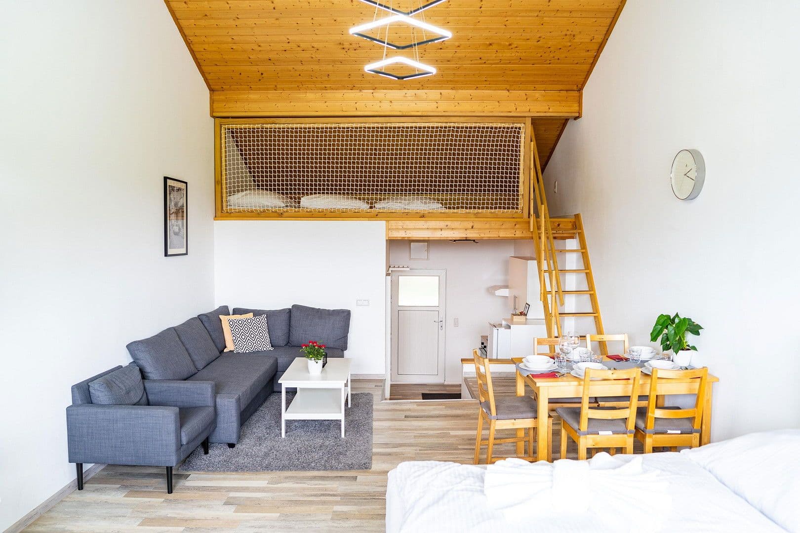 Pronájem bytu 40 m², Weißenhorner Straße 26, Bubesheim, Bavorsko Pronájem bytu 40 m², Weißenhorner Straße 26, Bubesheim, Bavorsko