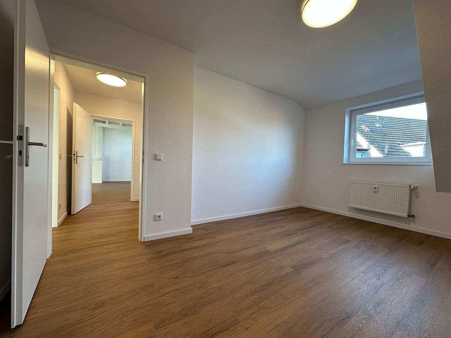 Pronájem bytu 3+1 96 m², Schwanhildenstr. 14, Essen, Severní Porýní-Vestfálsko Pronájem bytu 3+1 96 m², Schwanhildenstr. 14, Essen, Severní Porýní-Vestfálsko