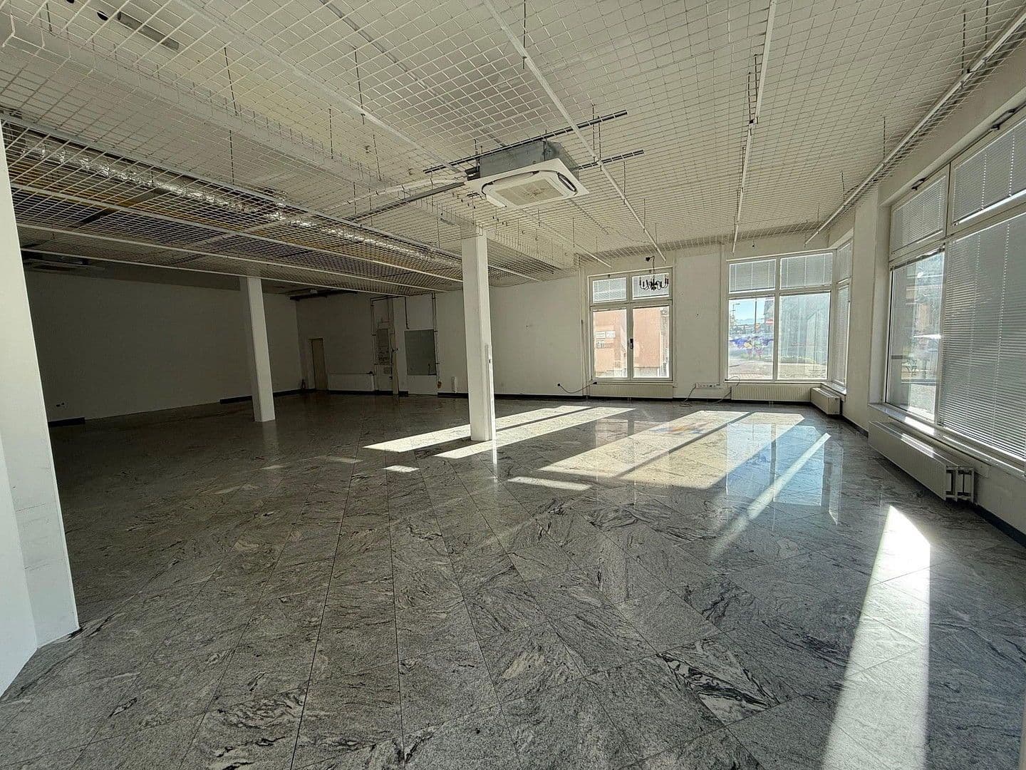 Pronájem kanceláře 246 m², Banhofsraße 29-31, Tulln an der Donau, Dolní Rakousko Pronájem kanceláře 246 m², Banhofsraße 29-31, Tulln an der Donau, Dolní Rakousko