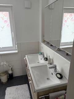 Prodej bytu 4+1 96 m², Simonshofer Str. 18a, Schnaittach, Bavorsko Prodej bytu 4+1 96 m², Simonshofer Str. 18a, Schnaittach, Bavorsko