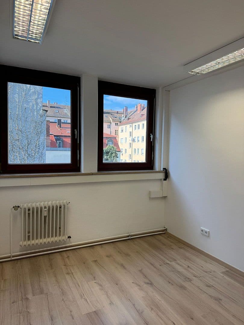 Prodej kanceláře 220 m², Pillenreuther Str. 14, Nürnberg, Bavorsko Prodej kanceláře 220 m², Pillenreuther Str. 14, Nürnberg, Bavorsko