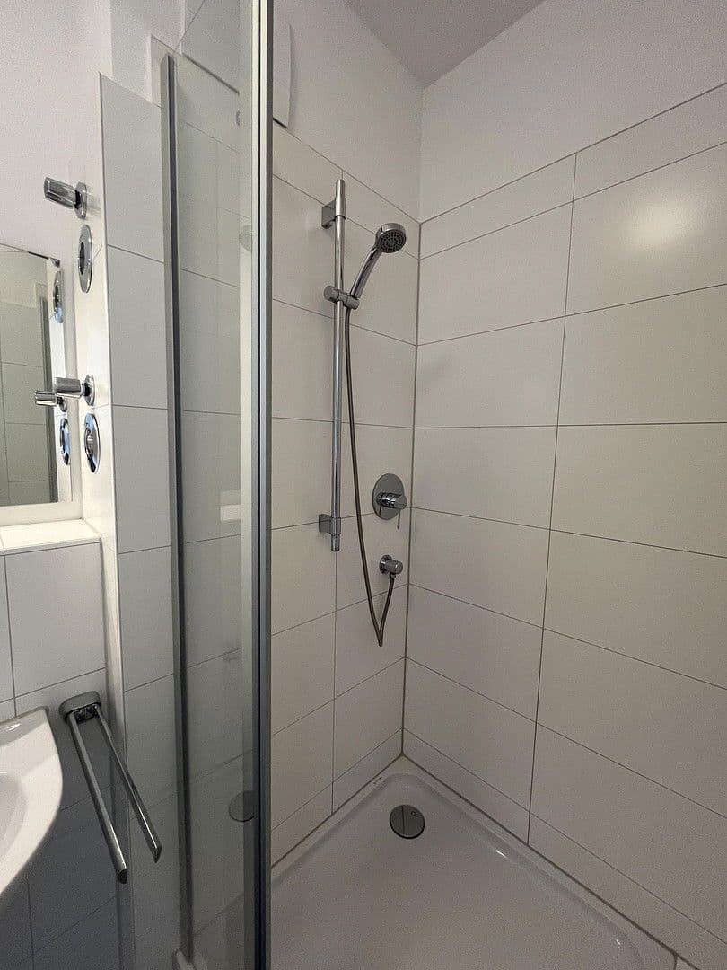 Pronájem bytu 1+1 23 m², Wexstraße 14, Wilmersdorf, Berlin, Berlín Pronájem bytu 1+1 23 m², Wexstraße 14, Wilmersdorf, Berlin, Berlín