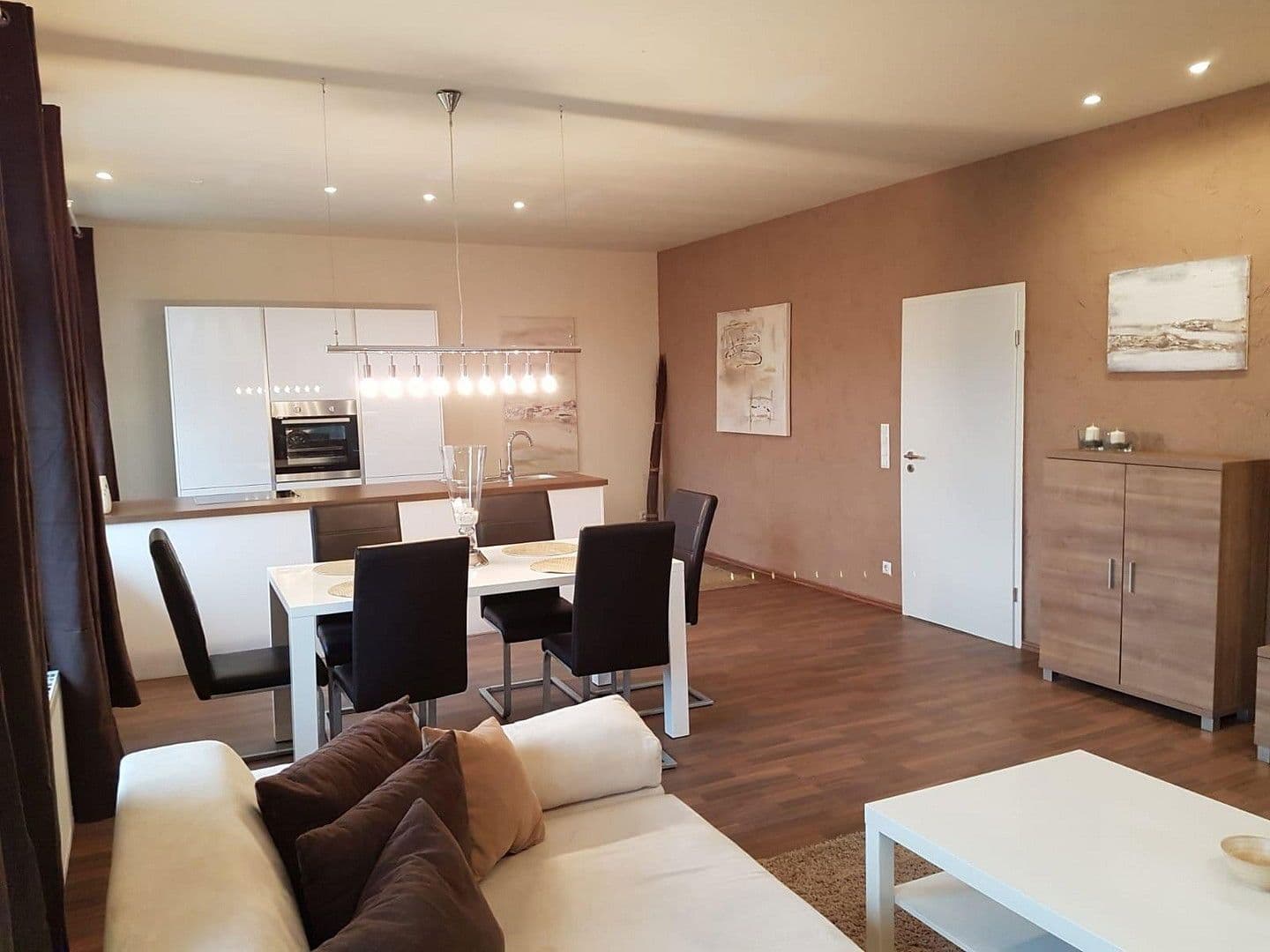 Pronájem bytu 4+1 150 m², Salzgitter, Dolní Sasko Pronájem bytu 4+1 150 m², Salzgitter, Dolní Sasko