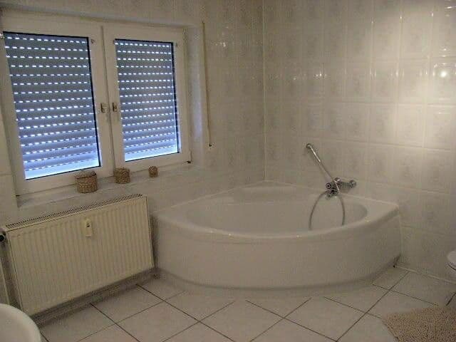 Pronájem bytu 2+1 85 m², Braunschweig, Dolní Sasko Pronájem bytu 2+1 85 m², Braunschweig, Dolní Sasko