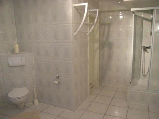 Pronájem bytu 2+1 85 m², Braunschweig, Dolní Sasko Pronájem bytu 2+1 85 m², Braunschweig, Dolní Sasko