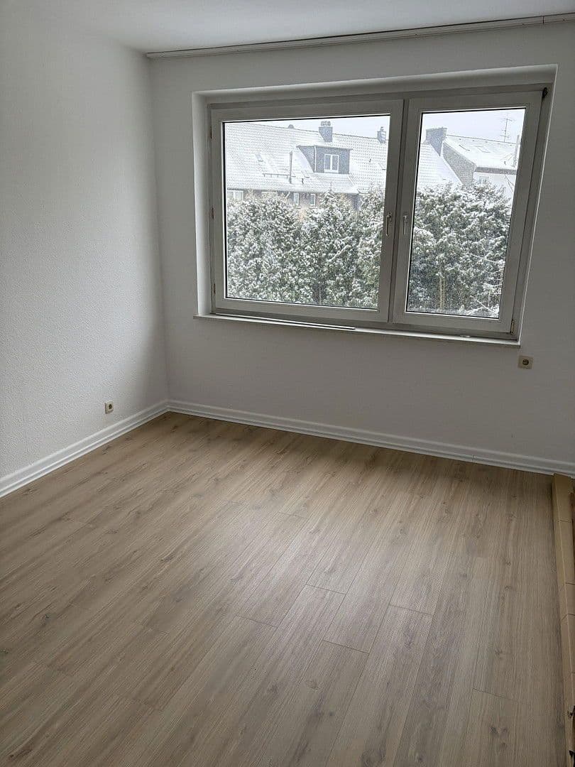 Pronájem bytu 3+1 56 m², Nordstrasse 42, Velbert, Severní Porýní-Vestfálsko Pronájem bytu 3+1 56 m², Nordstrasse 42, Velbert, Severní Porýní-Vestfálsko