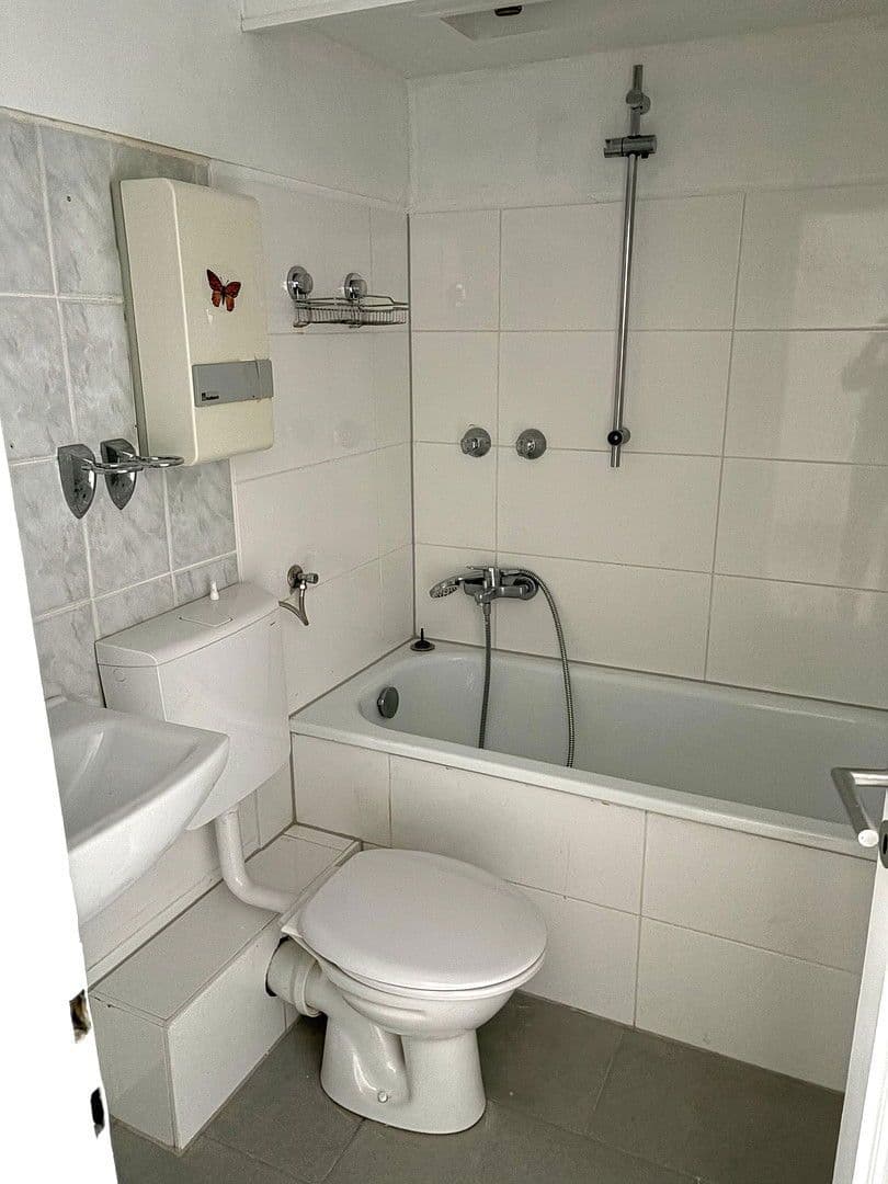 Pronájem bytu 3+1 56 m², Nordstrasse 42, Velbert, Severní Porýní-Vestfálsko Pronájem bytu 3+1 56 m², Nordstrasse 42, Velbert, Severní Porýní-Vestfálsko