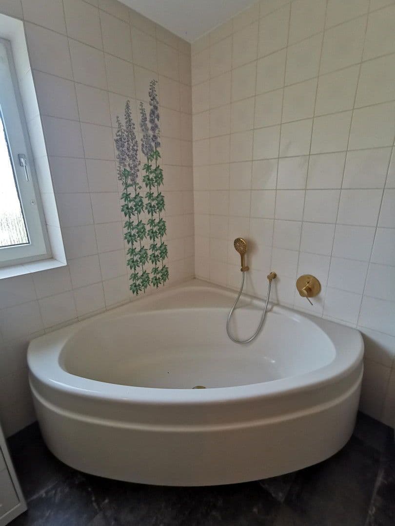 Prodej domu 350 m², pozemek 500 m², Garbsen, Dolní Sasko Prodej domu 350 m², pozemek 500 m², Garbsen, Dolní Sasko