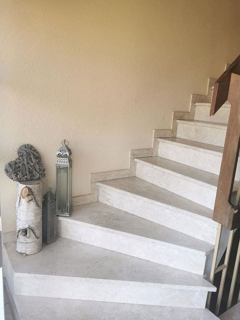 Prodej domu 350 m², pozemek 500 m², Garbsen, Dolní Sasko Prodej domu 350 m², pozemek 500 m², Garbsen, Dolní Sasko