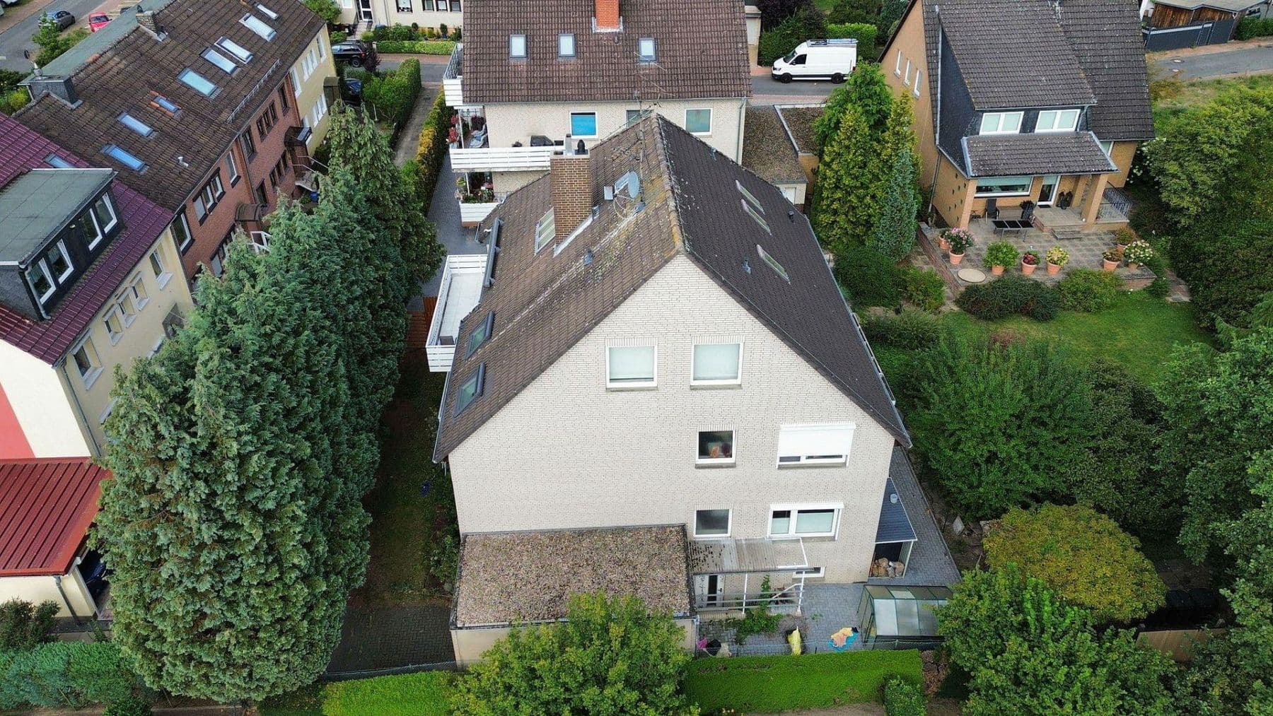 Prodej domu 350 m², pozemek 500 m², Garbsen, Dolní Sasko Prodej domu 350 m², pozemek 500 m², Garbsen, Dolní Sasko