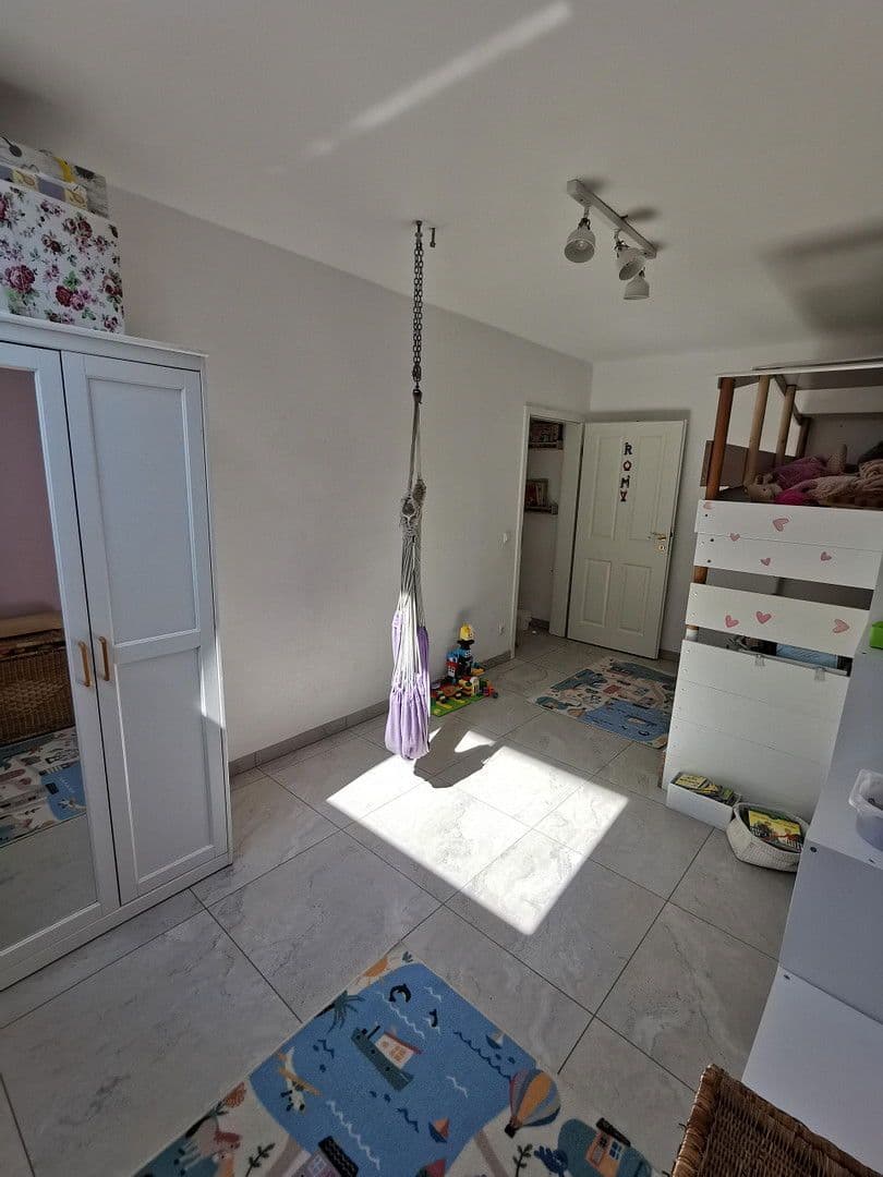 Prodej domu 350 m², pozemek 500 m², Garbsen, Dolní Sasko Prodej domu 350 m², pozemek 500 m², Garbsen, Dolní Sasko