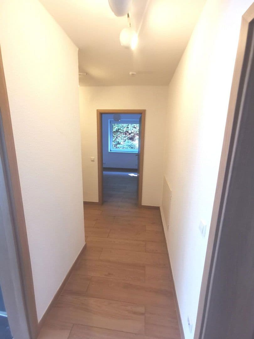 Prodej domu 350 m², pozemek 500 m², Garbsen, Dolní Sasko Prodej domu 350 m², pozemek 500 m², Garbsen, Dolní Sasko