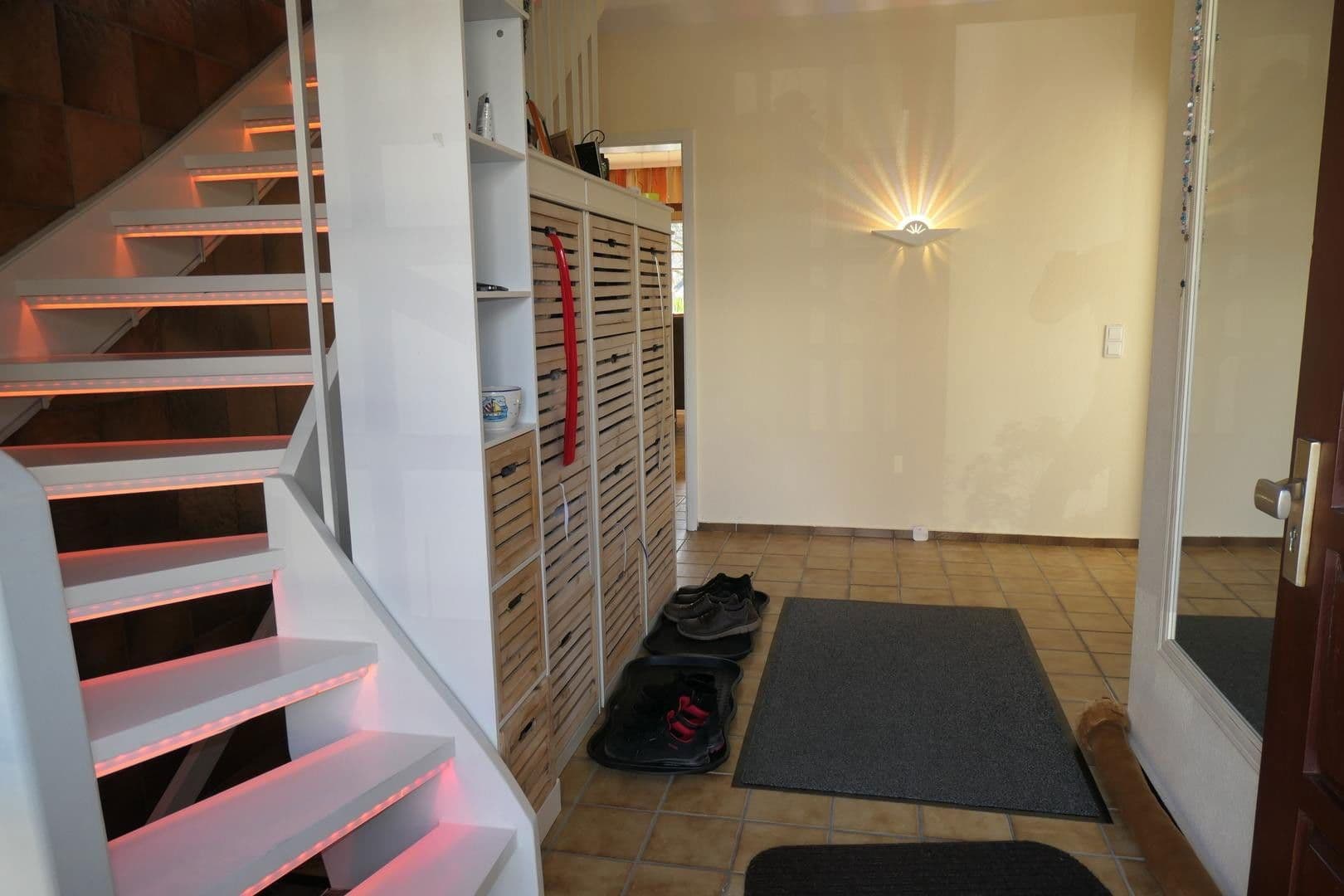 Prodej domu 135 m², pozemek 636 m², Hamburg, Hamburg Prodej domu 135 m², pozemek 636 m², Hamburg, Hamburg