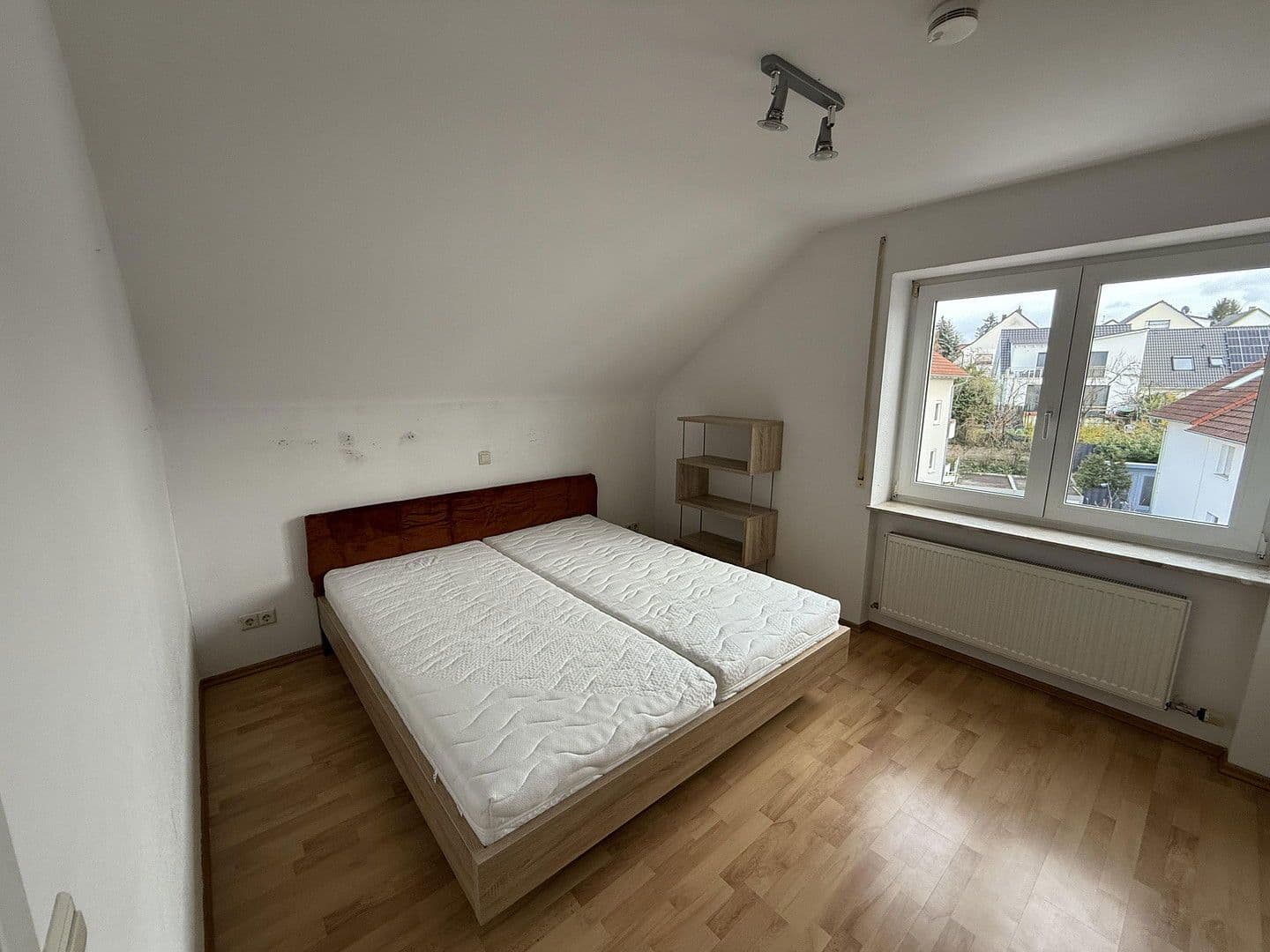 Pronájem bytu 2+1 66 m², Poststraße 5, Bad Schönborn, Bádensko-Württembersko Pronájem bytu 2+1 66 m², Poststraße 5, Bad Schönborn, Bádensko-Württembersko