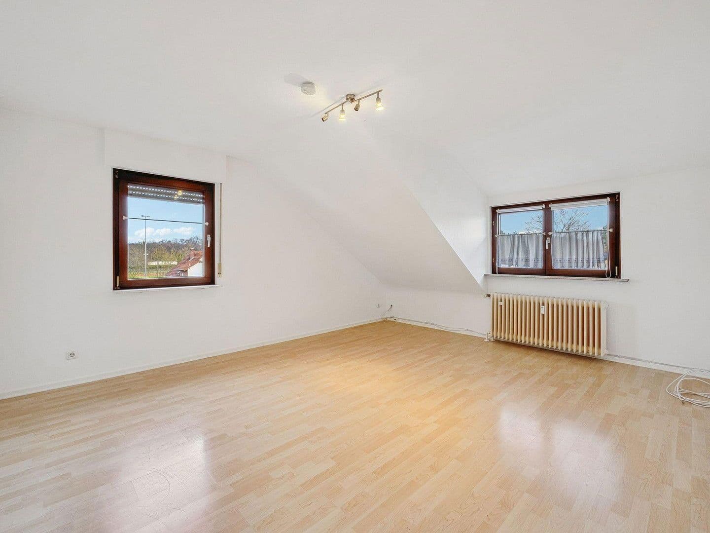 Pronájem bytu 3+1 89 m², Südring 31, Seligenstadt, Hessen Pronájem bytu 3+1 89 m², Südring 31, Seligenstadt, Hessen