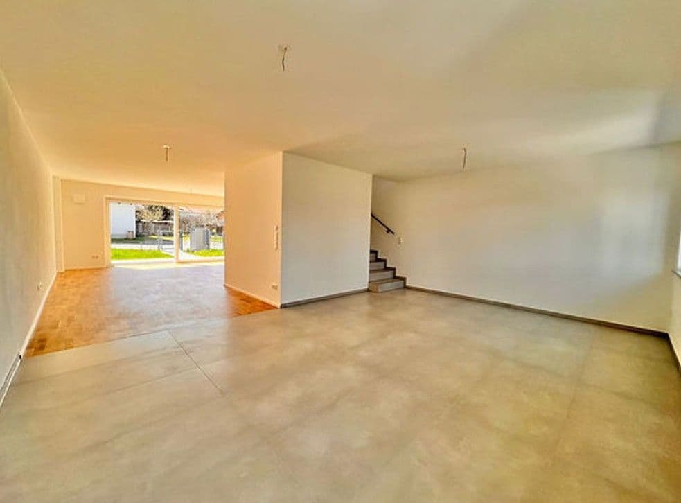 Prodej domu 171 m², pozemek 175 m², Hohenfurch, Bavorsko Prodej domu 171 m², pozemek 175 m², Hohenfurch, Bavorsko