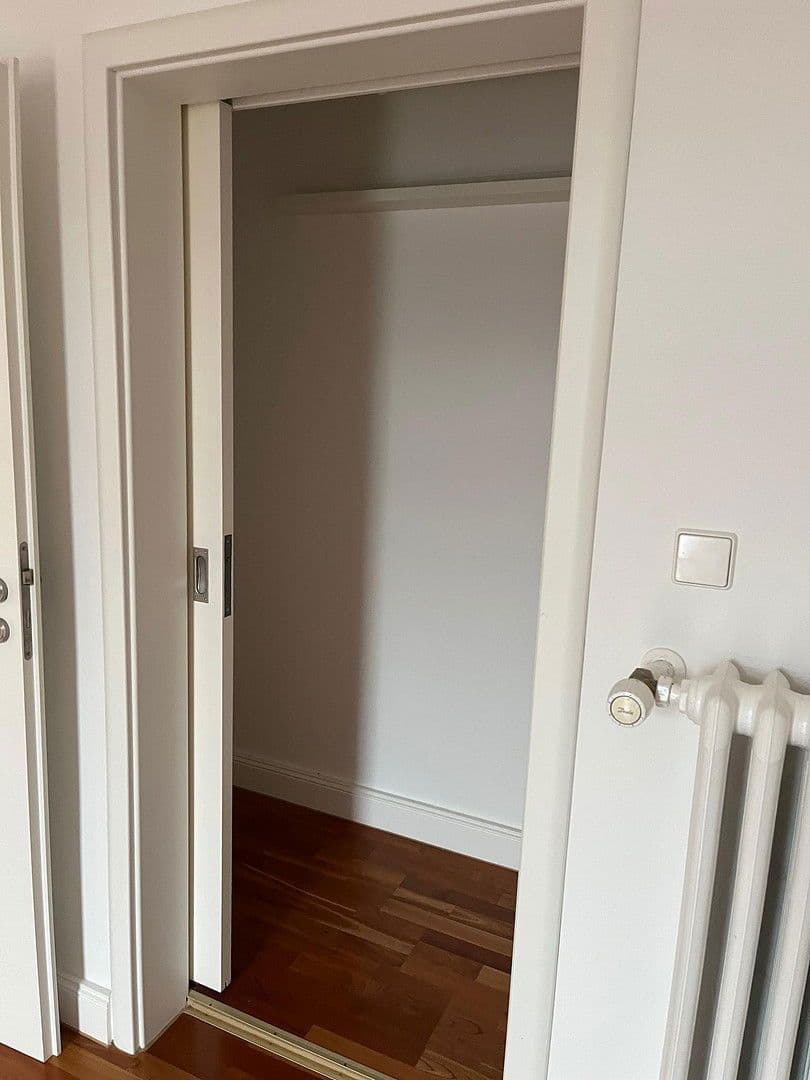 Prodej bytu 2+1 66 m², Baden-Baden, Bádensko-Württembersko Prodej bytu 2+1 66 m², Baden-Baden, Bádensko-Württembersko