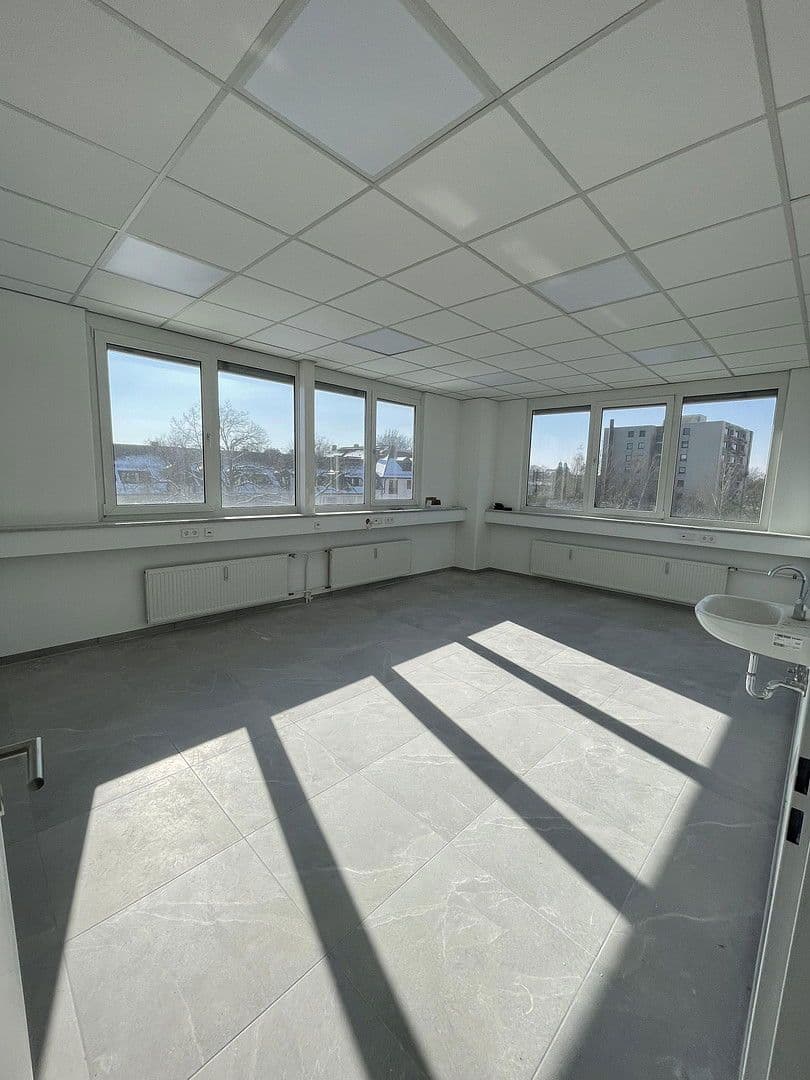 Pronájem kanceláře 395 m², Englmannstraße 2, München, Bavorsko Pronájem kanceláře 395 m², Englmannstraße 2, München, Bavorsko