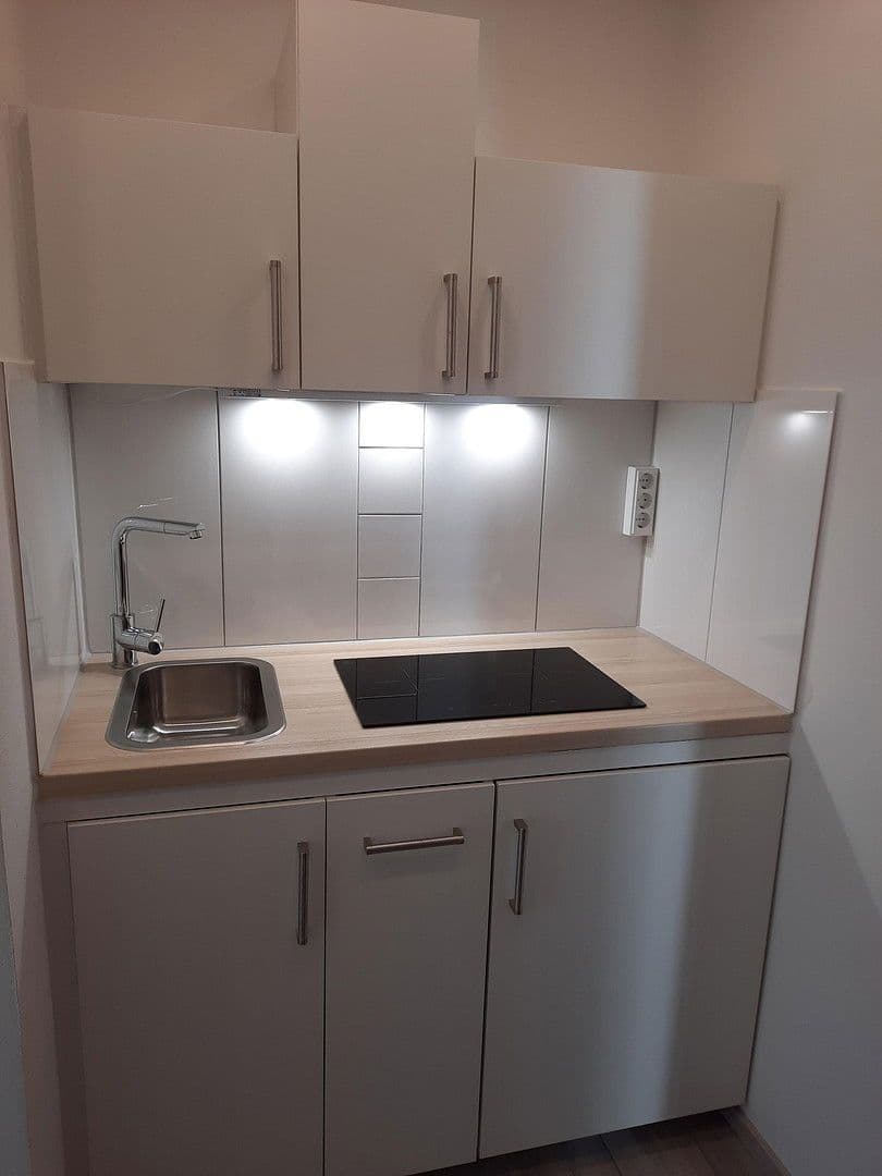 Pronájem bytu 1+1 22 m², Augburg, Bavorsko Pronájem bytu 1+1 22 m², Augburg, Bavorsko