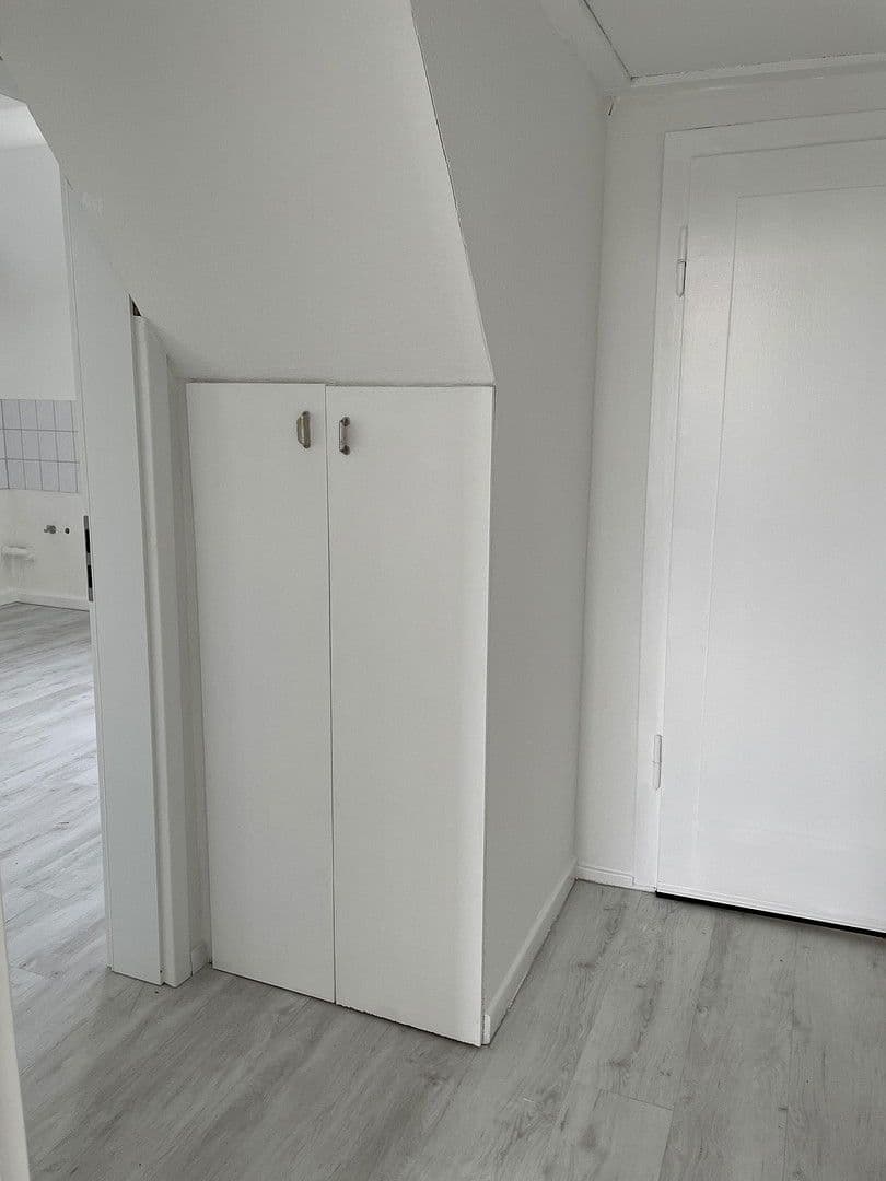 Pronájem bytu 3+1 75 m², Wuppertal Vohwinkel, Severní Porýní-Vestfálsko Pronájem bytu 3+1 75 m², Wuppertal Vohwinkel, Severní Porýní-Vestfálsko