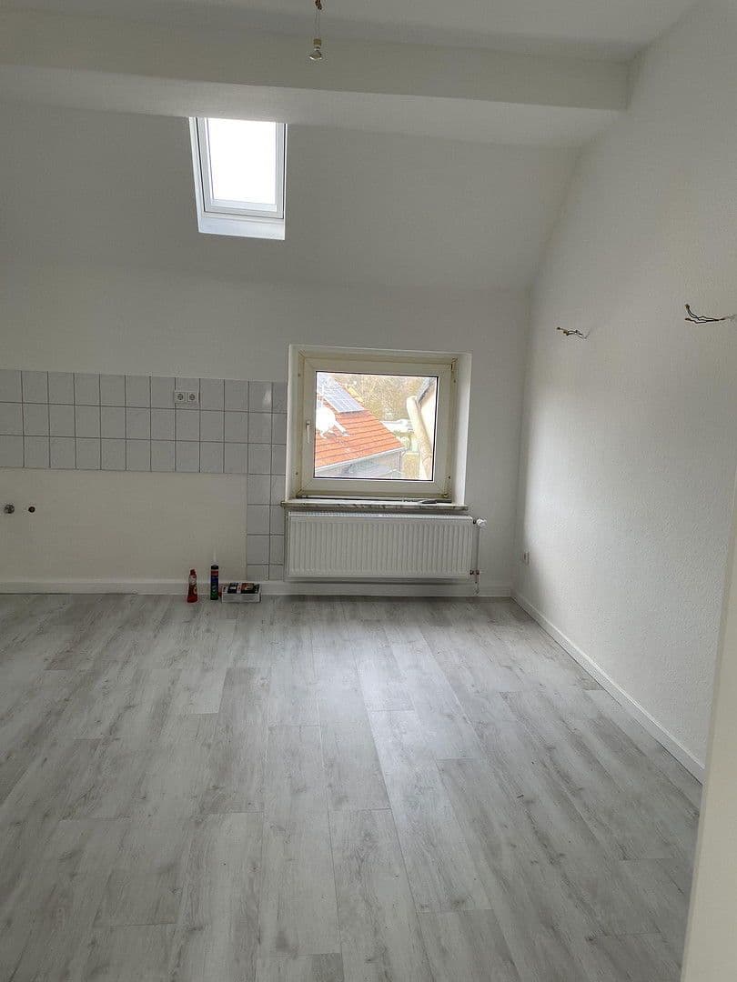 Pronájem bytu 3+1 75 m², Wuppertal Vohwinkel, Severní Porýní-Vestfálsko Pronájem bytu 3+1 75 m², Wuppertal Vohwinkel, Severní Porýní-Vestfálsko
