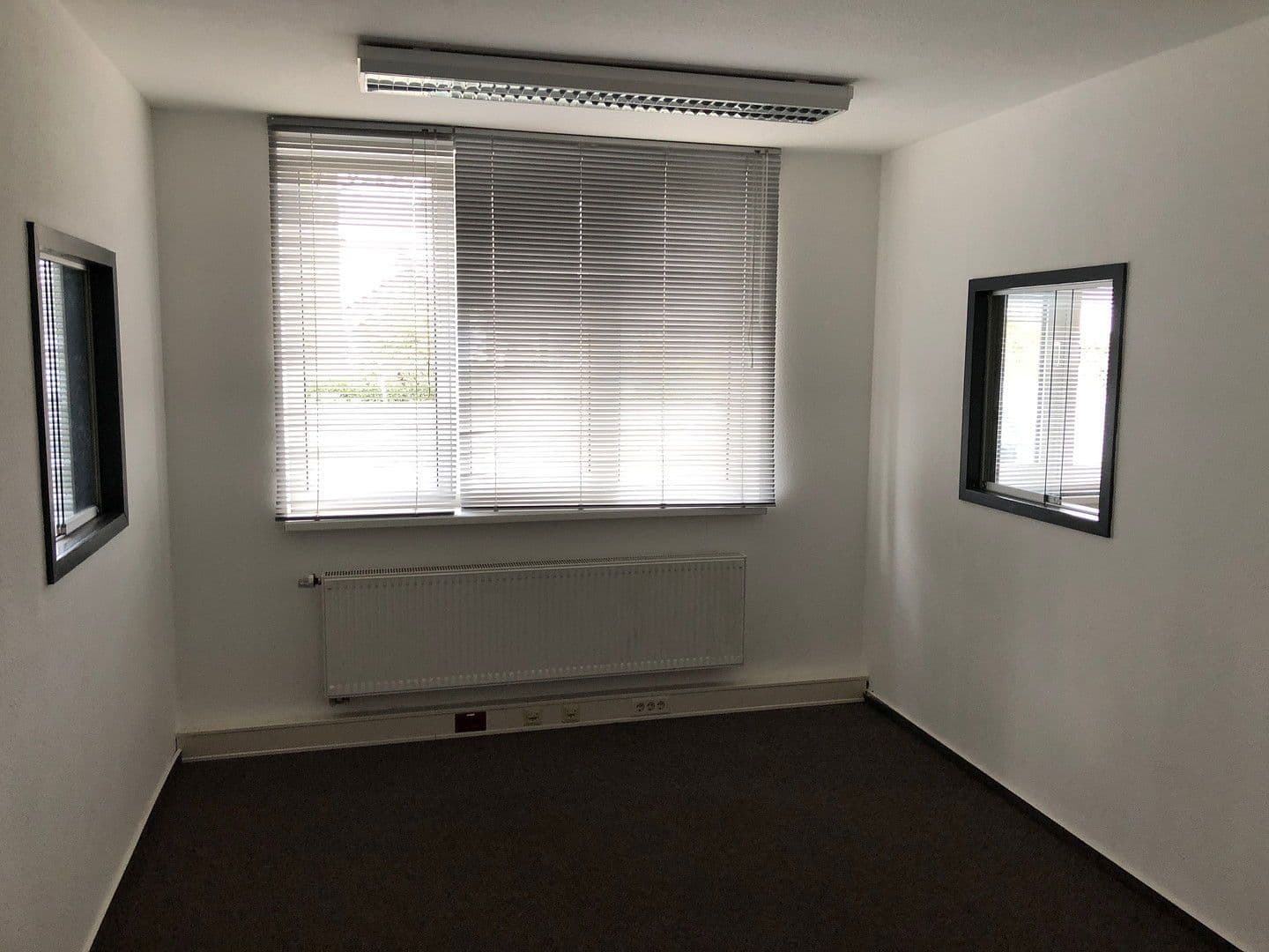 Pronájem nebytového prostoru 1.700 m², Wöstendöllen 24, Visbek, Dolní Sasko Pronájem nebytového prostoru 1.700 m², Wöstendöllen 24, Visbek, Dolní Sasko