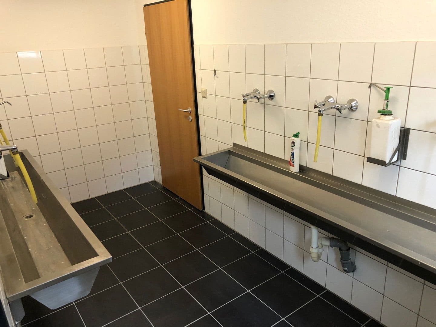 Pronájem nebytového prostoru 1.700 m², Wöstendöllen 24, Visbek, Dolní Sasko Pronájem nebytového prostoru 1.700 m², Wöstendöllen 24, Visbek, Dolní Sasko