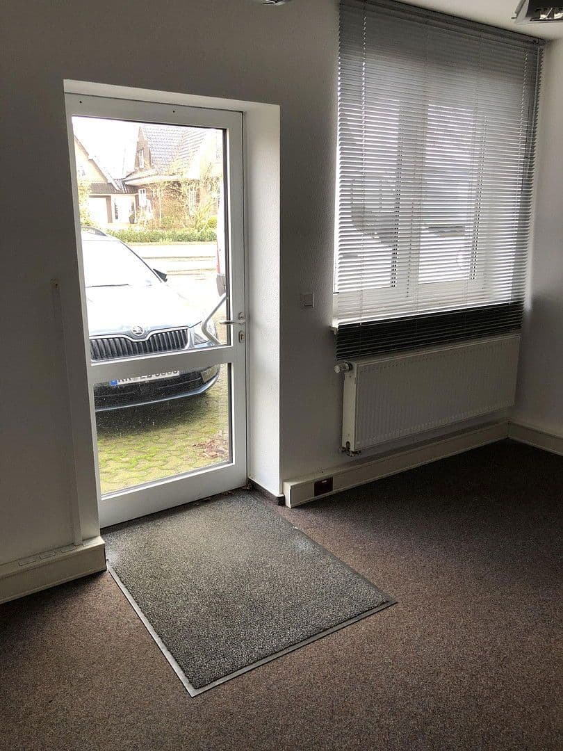 Pronájem nebytového prostoru 1.700 m², Wöstendöllen 24, Visbek, Dolní Sasko Pronájem nebytového prostoru 1.700 m², Wöstendöllen 24, Visbek, Dolní Sasko