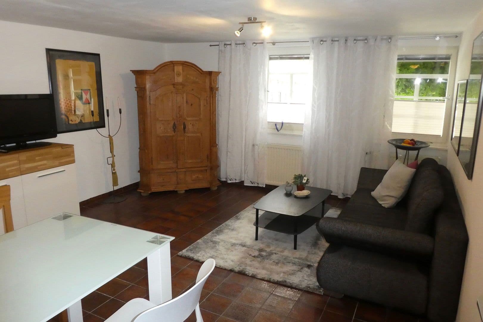 Pronájem bytu 2+1 50 m², Esslingen am Neckar, Bádensko-Württembersko Pronájem bytu 2+1 50 m², Esslingen am Neckar, Bádensko-Württembersko