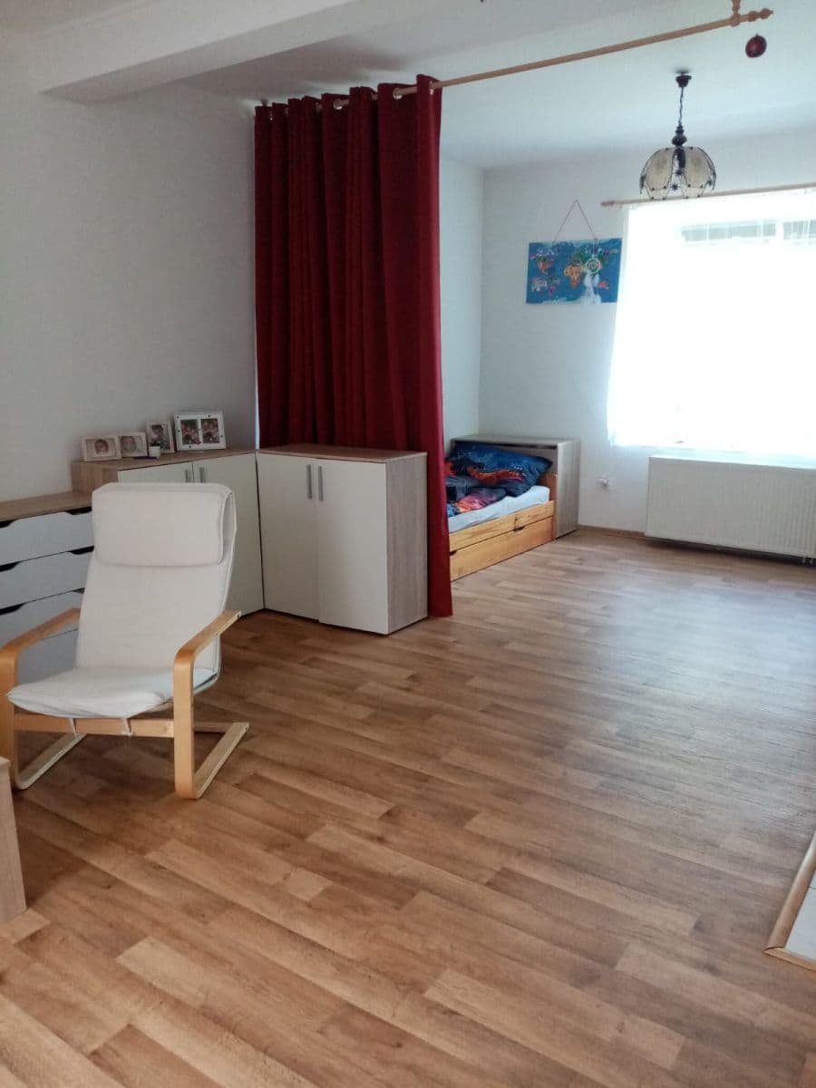 Pronájem bytu 1+1 56 m², Skuhrov nad Bělou, Královéhradecký kraj Pronájem bytu 1+1 56 m², Skuhrov nad Bělou, Královéhradecký kraj