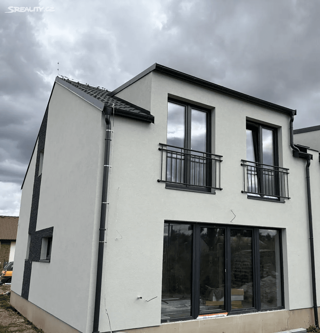 Prodej domu 119 m², pozemek 350 m², Chrášťany, Středočeský kraj Prodej domu 119 m², pozemek 350 m², Chrášťany, Středočeský kraj