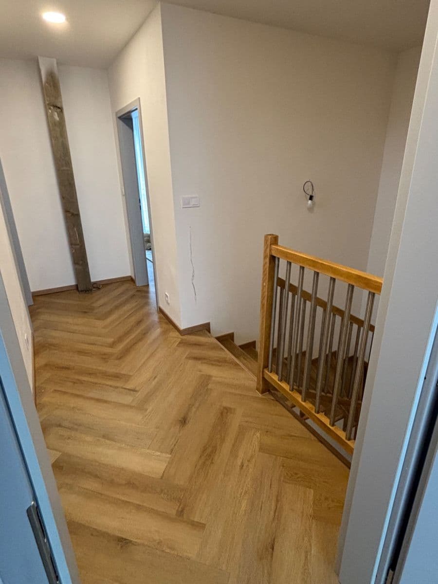 Prodej domu 119 m², pozemek 350 m², Chrášťany, Středočeský kraj Prodej domu 119 m², pozemek 350 m², Chrášťany, Středočeský kraj