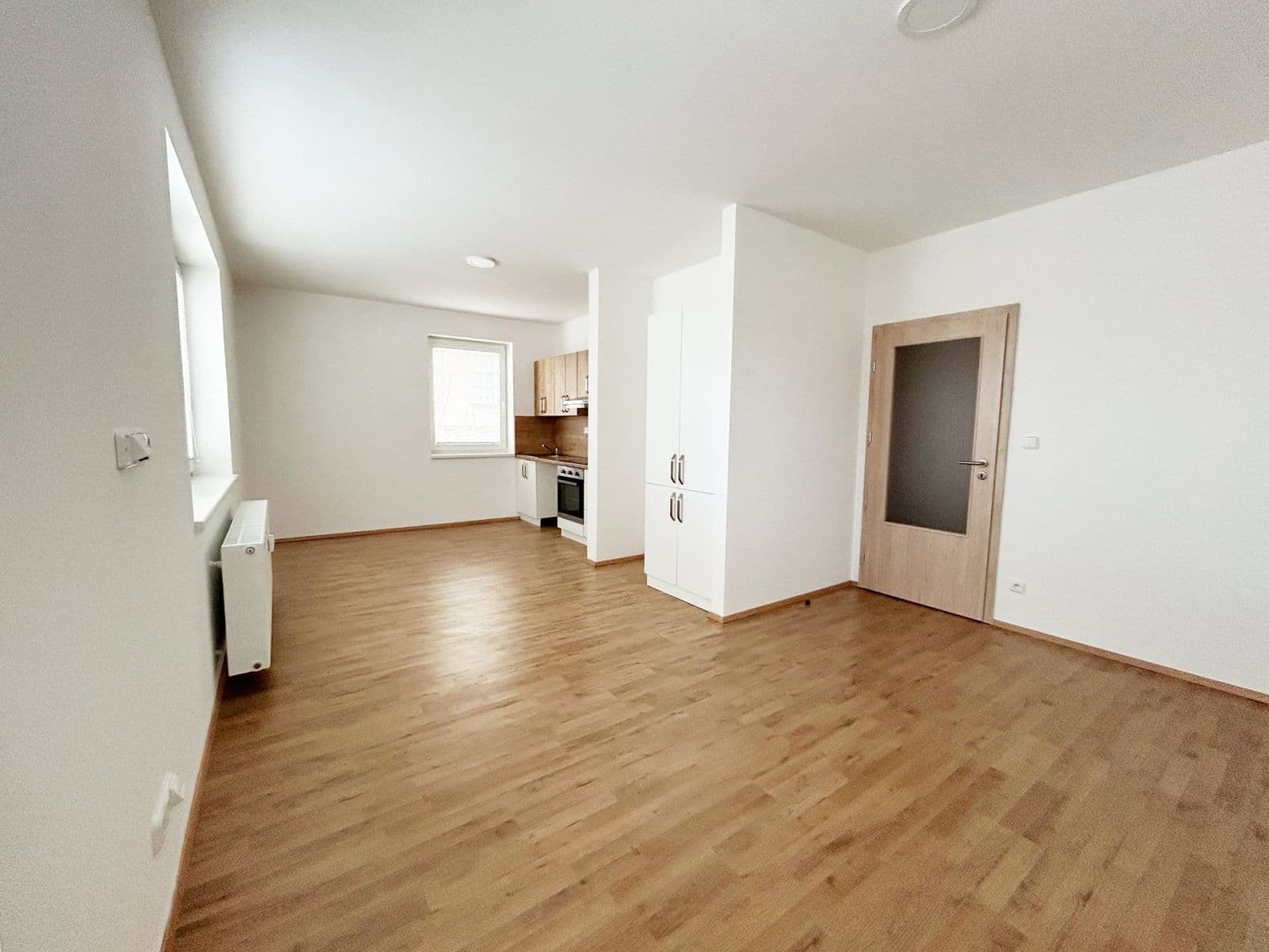 Pronájem bytu 2+kk 56 m², Palackého, Velim, Středočeský kraj Pronájem bytu 2+kk 56 m², Palackého, Velim, Středočeský kraj